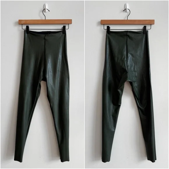 🏷️ SOLD • COMMANDO • Perfect Control Faux Leather Leggings in Pine • Medium - Picture 2 of 10